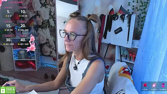 jesica mooonn online show from 07-17-26, 04:08