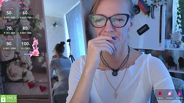 jesica mooonn online show from 07-25-26, 05:49
