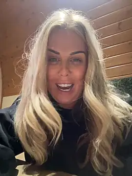 saucymelaine09 online show from 03-27-26, 07:46