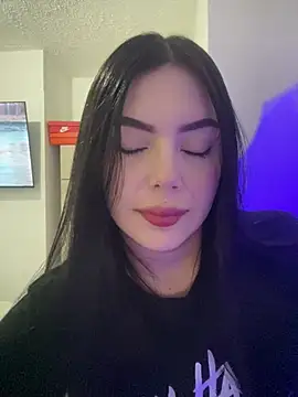 Snapshot of Cami_olarte chatting on 06-02-26, 05:42 Cami olarte online show from 06-02-26, 05:42