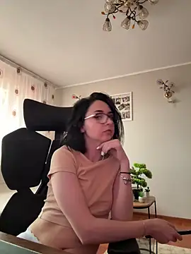 TheaMerve online show from 06-12-26, 02:49