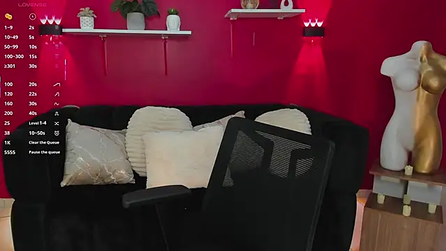 Sofia Velvetx online show from 04-24-26, 01:13
