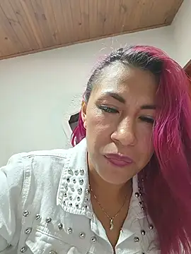 Snapshot of tatianabelli chatting on 07-14-26, 02:05 tatianabelli online show from 07-14-26, 02:05
