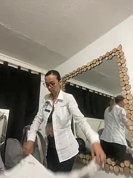 AlanaBrunetteX X online show from 04-29-26, 08:15