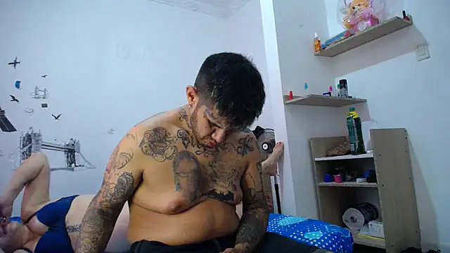 allison maxtattoo  online show from 04-30-26, 08:57