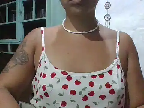 Snapshot of paula2412 chatting on 03-26-26, 10:59 paula2412 online show from 03-26-26, 10:59