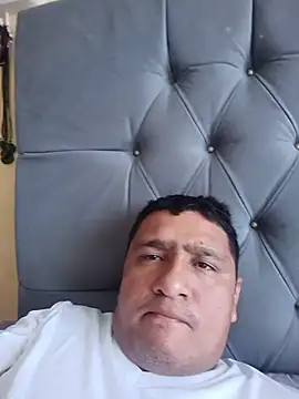 luis20212 online show from 06-23-26, 01:53