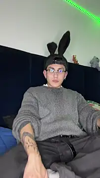 Snapshot of J_Bunny1 chatting on 03-31-26, 12:12 J Bunny1 online show from 03-31-26, 12:12