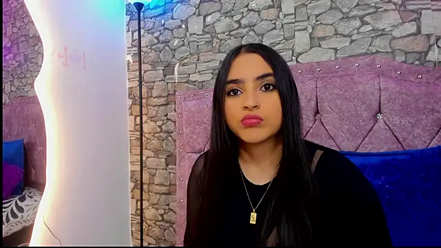 sweet  cherry1 online show from 06-18-26, 07:07