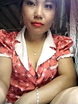 Snapshot of Giang-mylove chatting on 04-12-26, 11:15 Giang-mylove online show from 04-12-26, 11:15