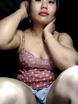 Snapshot of Giang-mylove chatting on 04-23-26, 02:08 Giang-mylove online show from 04-23-26, 02:08