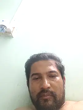 Snapshot of varun2184 chatting on 04-10-26, 06:12 varun2184 online show from 04-10-26, 06:12
