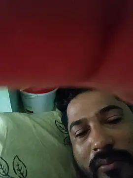 Snapshot of varun2184 chatting on 05-04-26, 01:23 varun2184 online show from 05-04-26, 01:23