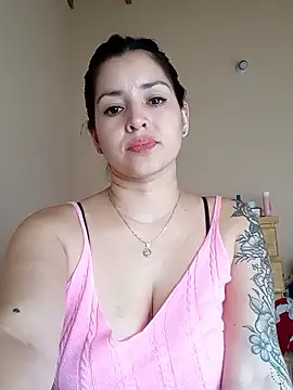 Busty lorena online show from 04-12-26, 05:51