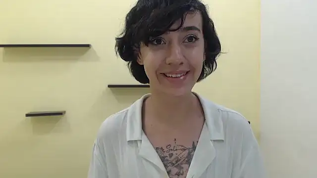 romina white18 online show from 04-10-26, 08:19