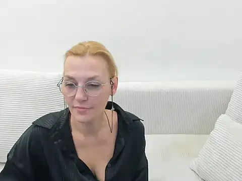 OeigesMik online show from 04-10-26, 10:53