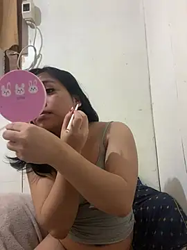 Snapshot of lulueraxxxx chatting on 05-08-26, 03:06 lulueraxxxx online show from 05-08-26, 03:06