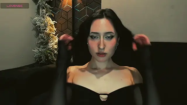 cherry paws  online show from 04-22-26, 10:55