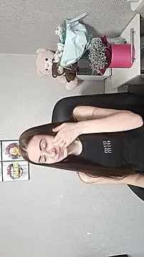 Linda Mur  online show from 04-03-26, 05:49