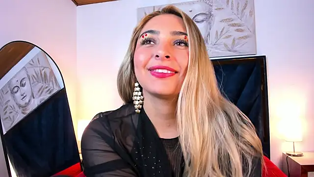 Snapshot of Catalina_Osorio chatting on 07-15-26, 12:21 Catalina Osorio online show from 07-15-26, 12:21