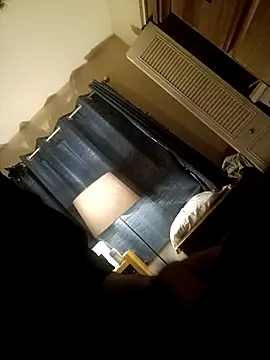 Snapshot of bbcjames555 chatting on 03-27-26, 09:36 bbcjames555 online show from 03-27-26, 09:36