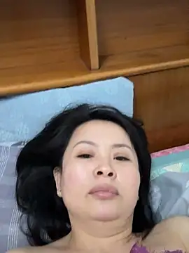 xiaxia-2026 online show from 04-21-26, 02:56