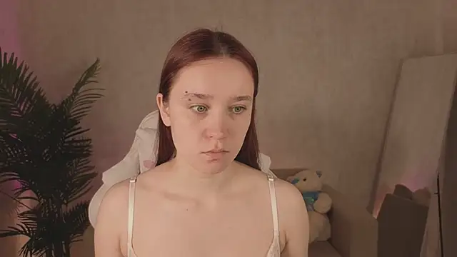 Snapshot of SweetieBlush chatting on 06-01-26, 01:29 SweetieBlush online show from 06-01-26, 01:29