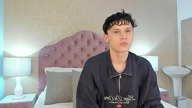 LephyStar online show from 05-24-26, 04:17