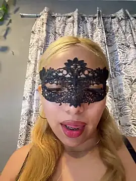 Maddyloveee online show from 05-28-26, 01:03