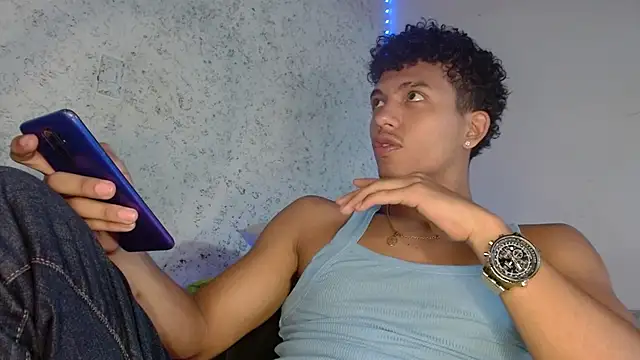 Snapshot of tonydesire_ chatting on 04-18-26, 08:53 tonydesire online show from 04-18-26, 08:53
