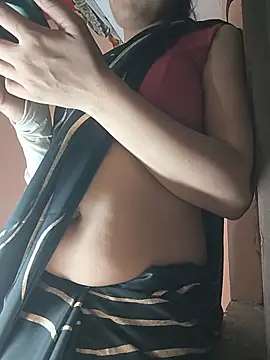 Curvy Sanaya online show from 05-15-26, 07:54