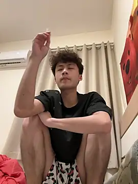 sexyboy-3525 online show from 04-15-26, 01:07