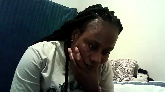 Snapshot of Dutches101 chatting on 06-27-26, 04:34 Dutches101 online show from 06-27-26, 04:34