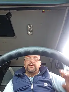 Snapshot of Cristo1982 chatting on 04-06-26, 05:08 Cristo1982 online show from 04-06-26, 05:08