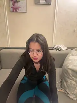 Snapshot of Z_Milll chatting on 04-18-26, 04:55 Z Milll online show from 04-18-26, 04:55