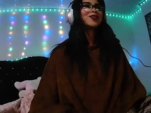 Luna Velvet7 online show from 05-18-26, 01:24