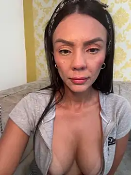 SofiParma online show from 04-23-26, 07:16