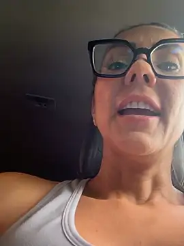 SofiParma online show from 06-22-26, 10:40