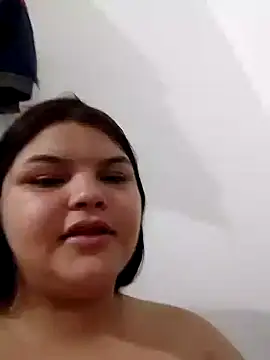 TopMiaHot- online show from 08-10-26, 03:43