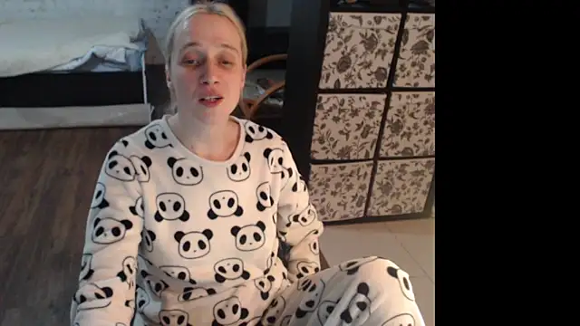 Sweet hot shrmp online show from 05-01-26, 12:26