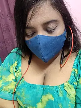 Snapshot of Tami-sonia chatting on 04-14-26, 06:25 Tami-sonia online show from 04-14-26, 06:25