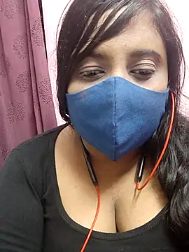 Snapshot of Tami-sonia chatting on 04-15-26, 07:58 Tami-sonia online show from 04-15-26, 07:58
