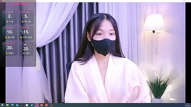 Lu Ly22 online show from 06-21-26, 01:13