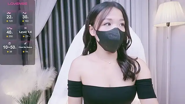 Lu Ly22 online show from 07-29-26, 10:02