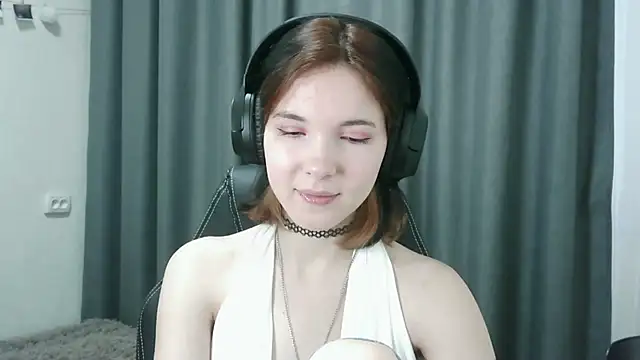 Snapshot of RubyBooby chatting on 06-07-26, 04:44 RubyBooby online show from 06-07-26, 04:44