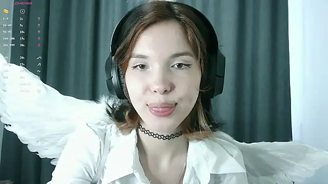 Snapshot of RubyBooby chatting on 06-18-26, 04:22 RubyBooby online show from 06-18-26, 04:22