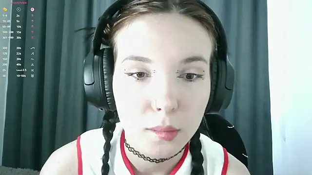 Snapshot of RubyBooby chatting on 06-20-26, 04:21 RubyBooby online show from 06-20-26, 04:21