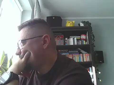19cmSlave online show from 05-04-26, 06:09