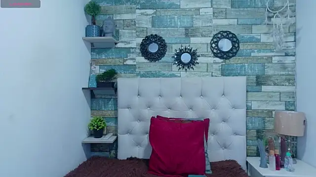 Skylernaomi online show from 05-22-26, 01:28