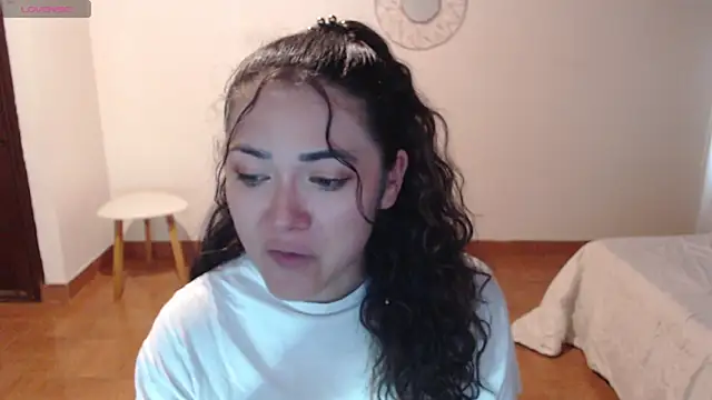 FreyaRouge online show from 05-11-26, 06:49